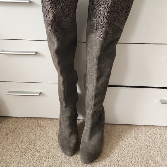 Colin Stuart Over the Knee Suede boots - Picture 1 of 8